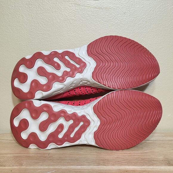 Nike React Phantom Run Flyknit 2 Siren Red Black White DV2145-600 Mens Size 10.5 - Picture 6 of 7